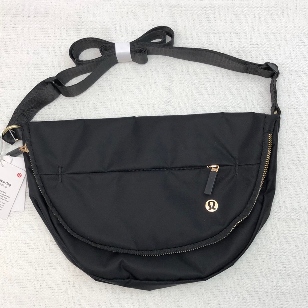 Lululemon Festival Bag 5L • Black/Gold • New w/Tags • Adjustable Strap